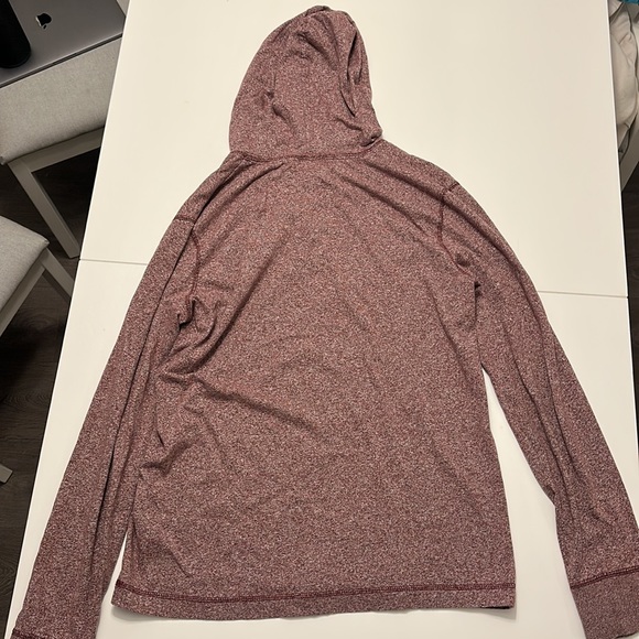 Burgundy L hoodie - Picture 2 of 3